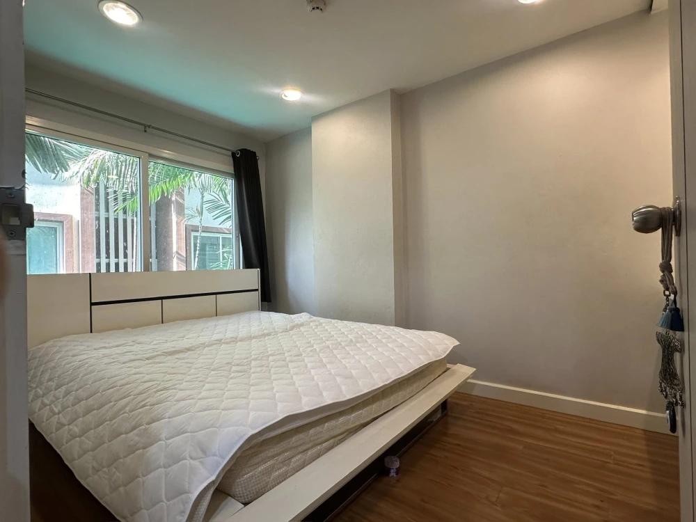 For rent: The Plenary Sathorn, 3rd floor. A lovely, fully furnished unit. Book now!