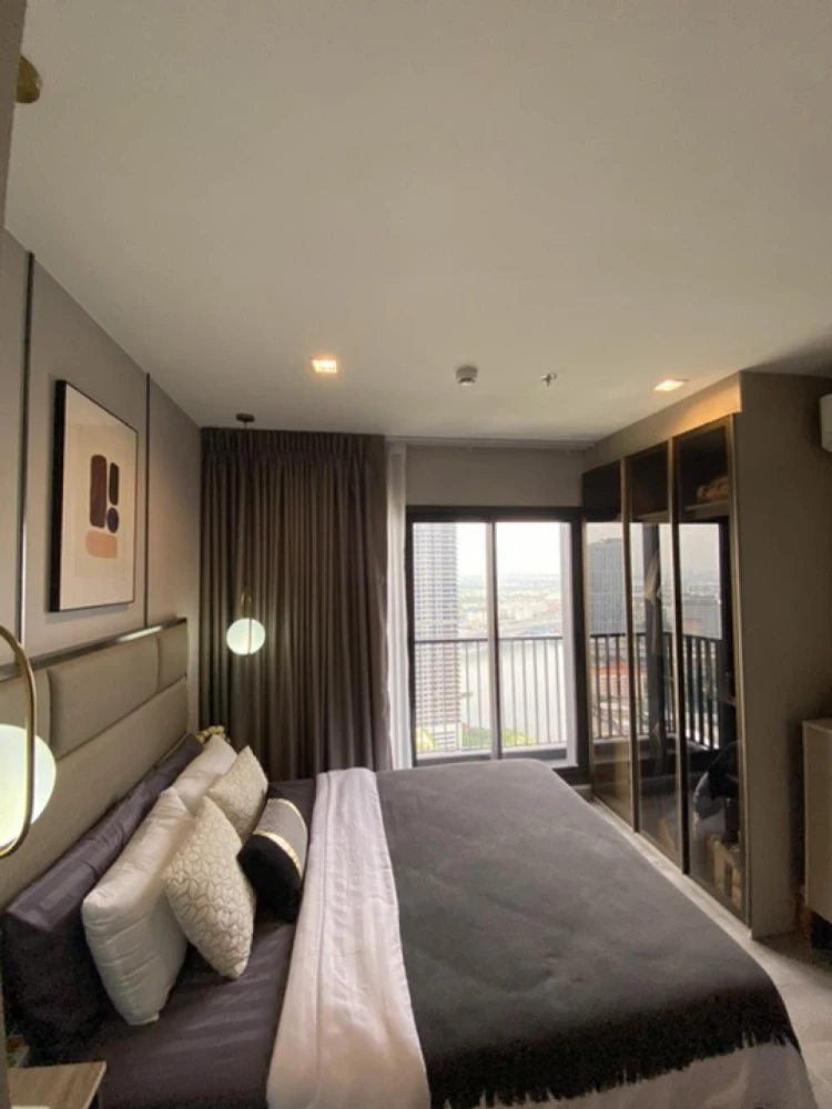 For rent: The Politan Aqua, 1 bedroom, 1 bathroom, decorated in a theme, complete with furniture and appliances. Hurry and reserve now!