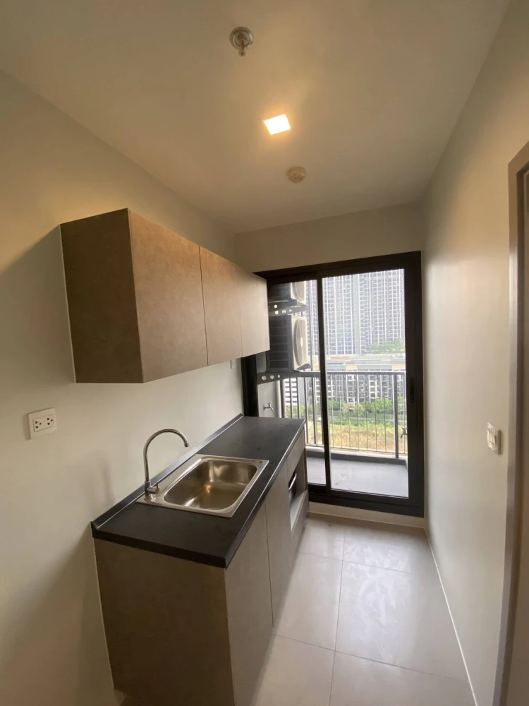 For rent: The Politan Aqua, 1 bedroom, 1 bathroom. Unobstructed view, beautiful Chao Phraya River view. Complete facilities. Book now!