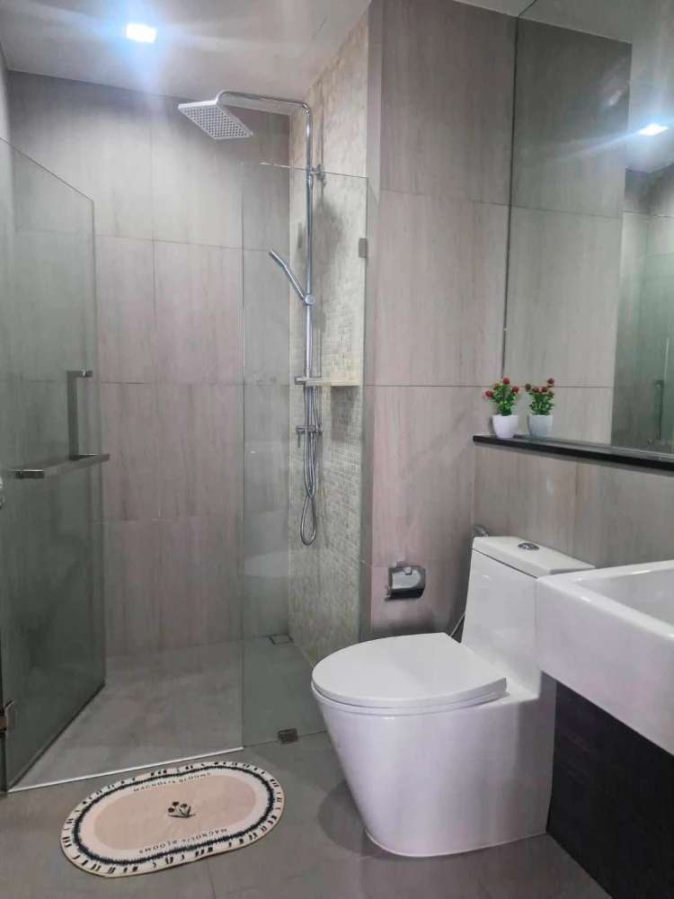 For rent: The Politan Aqua, 1 bedroom, 1 bathroom. Fully furnished with complete amenities. Book now!