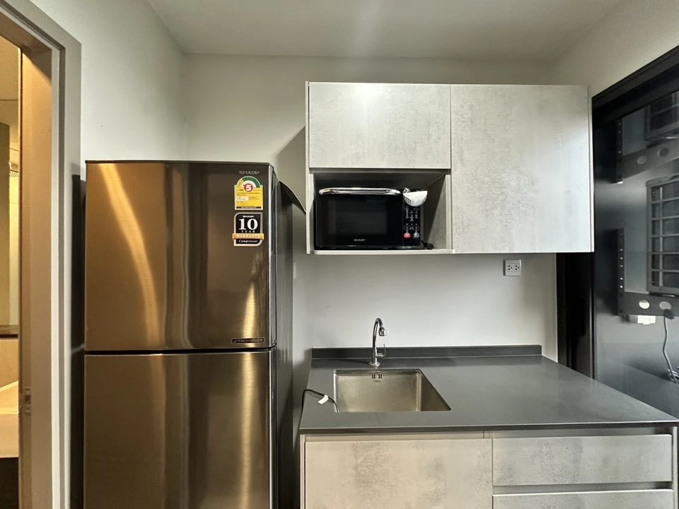 For rent: The Politan Aqua, 18th floor, north side, good view, beautifully decorated, fully equipped, super cool, hurry and book now.