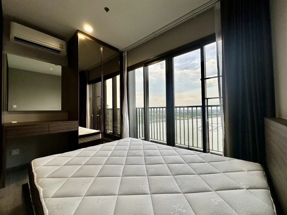 For rent: The Politan Aqua, 18th floor, north side, good view, beautifully decorated, fully equipped, super cool, hurry and book now.