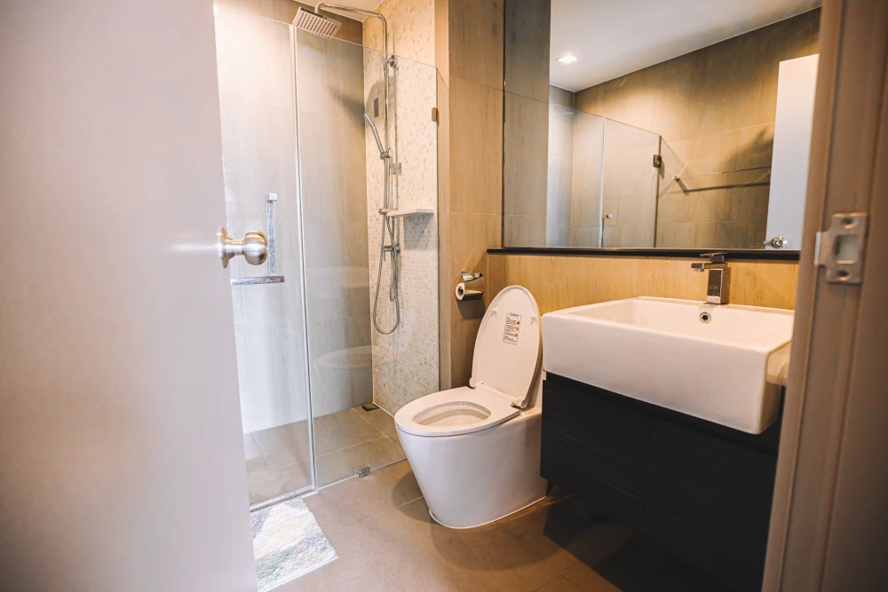 For rent: The Politan Aqua, 21st floor, beautiful room, stunningly decorated, ready to move in, reserve now, hurry!