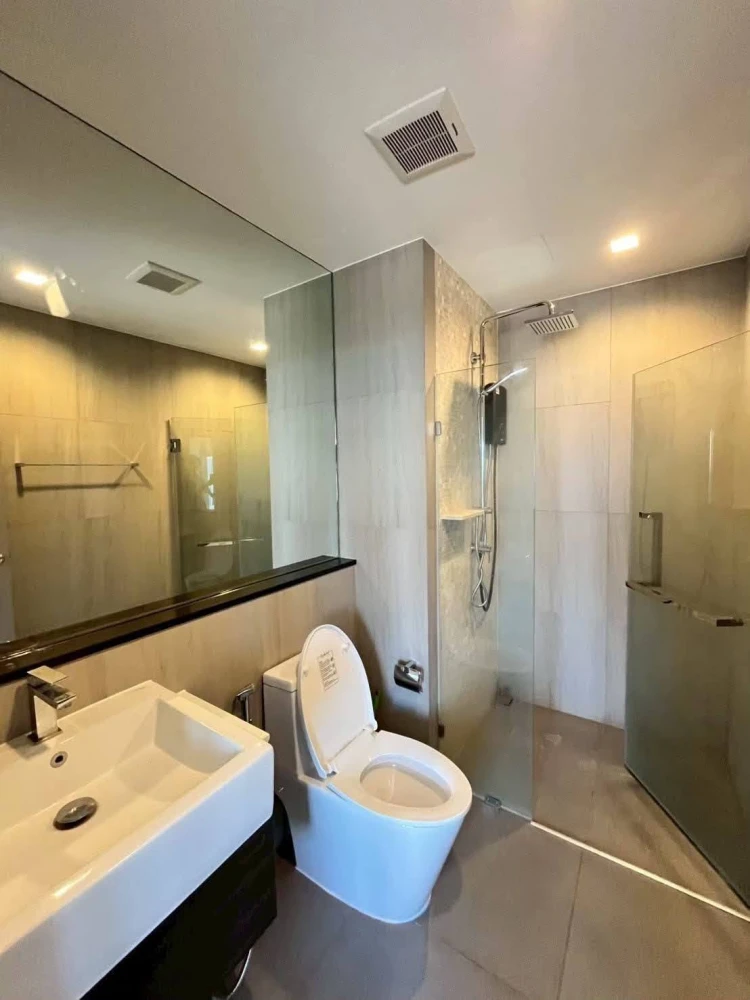 For rent: The Politan Aqua, 46th floor. High floor with a great view, fully furnished. Book now—act fast!