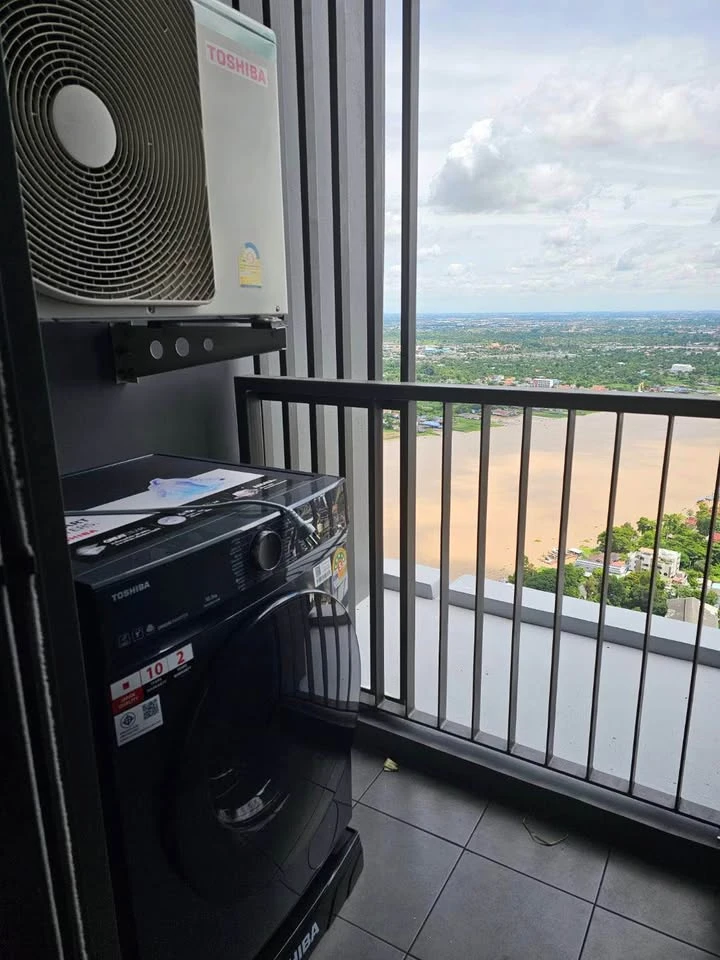 For rent: The Politan Aqua, 56th floor, beautiful river bend view, good breeze, no insects, fully furnished and appliances, reserve now!
