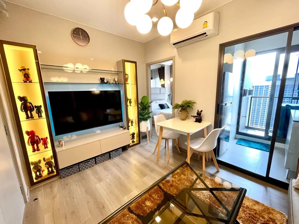 For rent: The Politan Aqua, high floor, ready to move in, river view, fully equipped, just bring your bags.