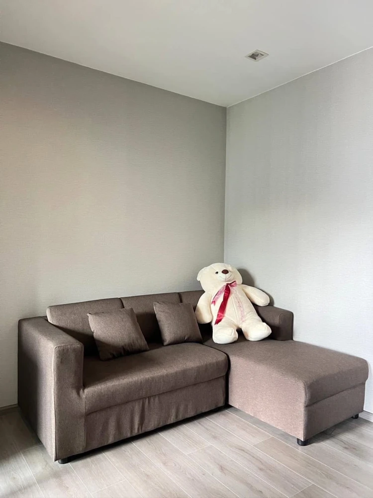 For rent: The Politan Aqua, high floor room, Chao Phraya River view, fully furnished, just bring your bags and move in.