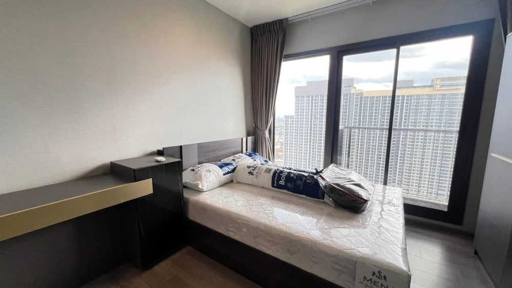 For rent: The Politan Aqua, high floor room, Chao Phraya River view, fully furnished, just bring your bags and move in.