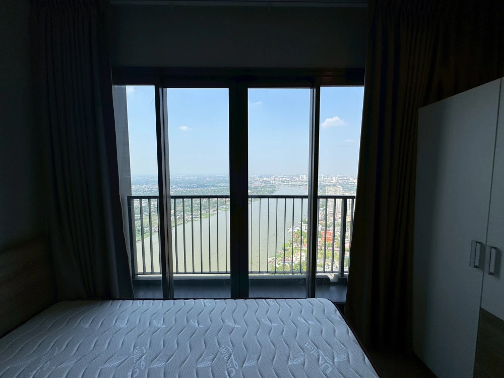 For rent: The Politan Aqua, high floor unit, spacious and comfortable. Book now!