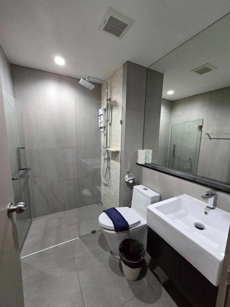 For rent: The Politan Aqua, North-facing unit, high floor, fully furnished. Book now!