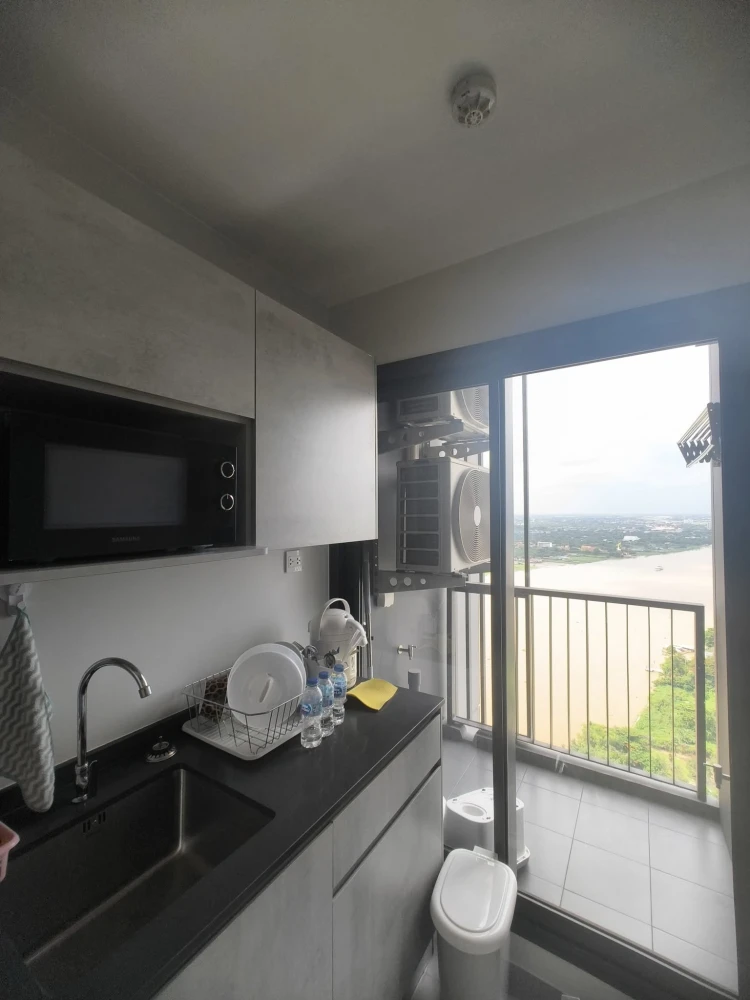 For rent: The Politan Aqua, north-facing room, stylishly decorated, built-in wall, fully furnished, book now.