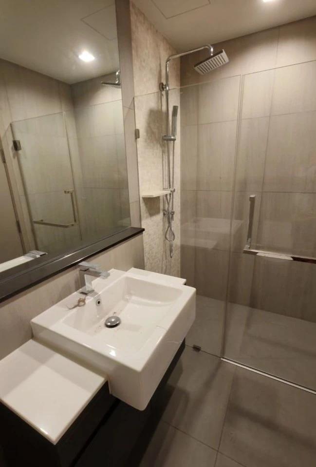 For rent: The Politan Aqua, unfurnished unit, high floor, affordable price. Book now, don't miss out!!!