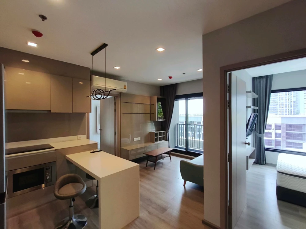 For rent: The Politan Rive, 9th floor. Beautifully furnished and ready to move in. Book now!