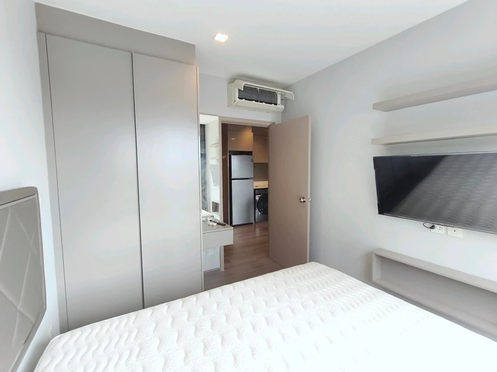 For rent: The Politan Rive, 9th floor. Beautifully furnished and ready to move in. Book now!