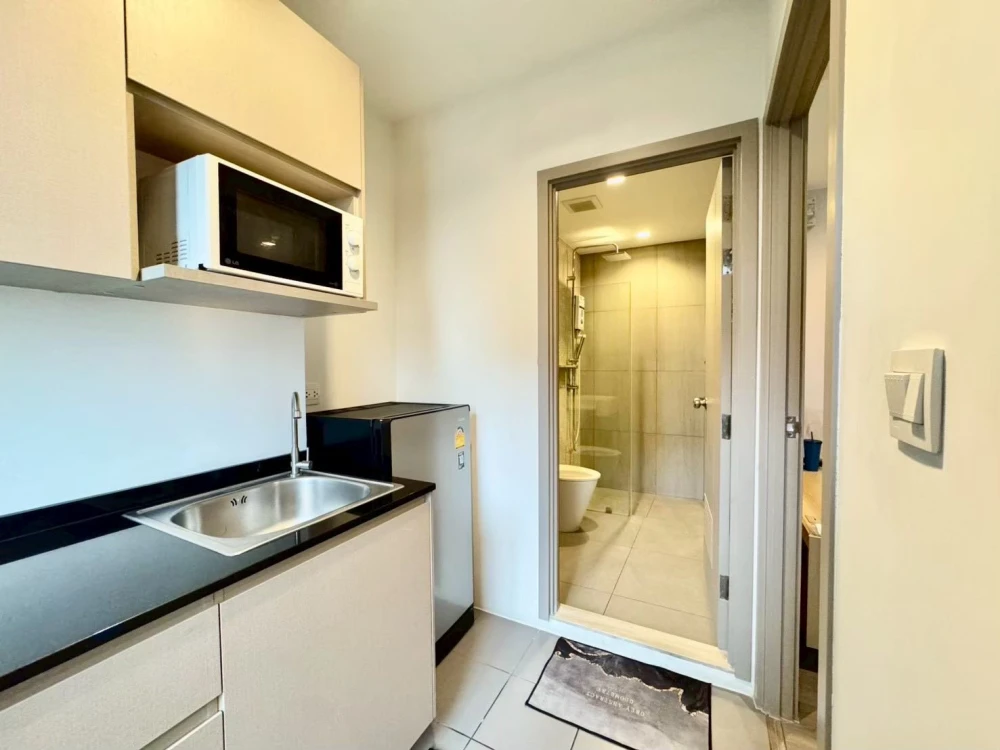 For rent: The Politan Rive, ready to move in, 38th floor, north facing, great view, complete convenience, come and reserve now, don't miss out!
