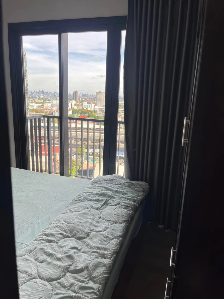 For rent: The Politan Rive condo. Fully furnished and equipped with appliances. Just bring your suitcase and move in! Don't miss out!