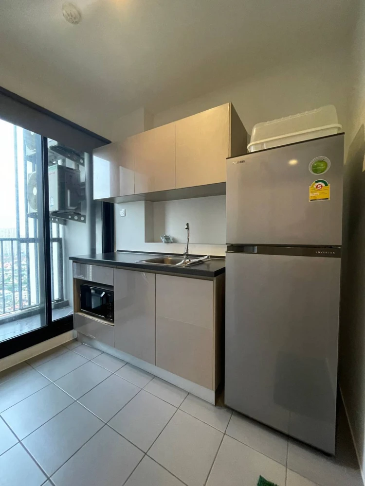 For rent: The Politan Rive, ready to move in, fully furnished, high floor, river view, first come first served.