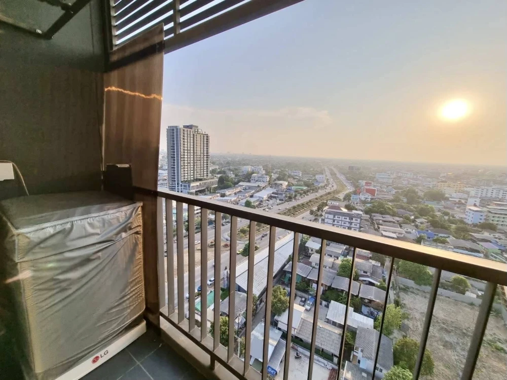For rent: The President Charan - Yaek Fai Chai Station, 18th floor, fully furnished, very livable. Book now!