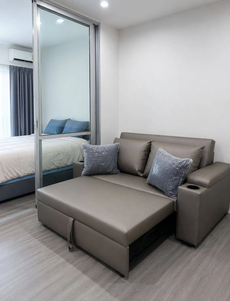 For rent: The President Charan - Yaek Fai Chai Station. Corner unit, less crowded, fully furnished, unobstructed view. Book now!
