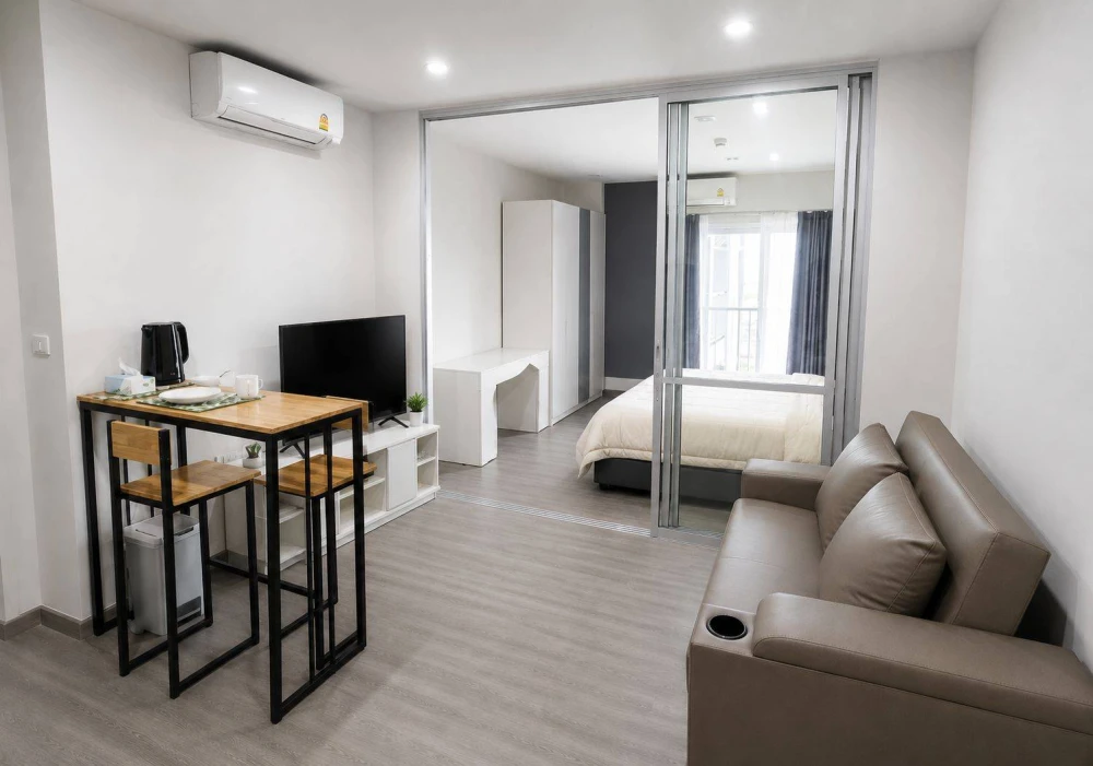 For rent: The President Charan - Yaek Fai Chai Station. Corner unit, less crowded, fully furnished, unobstructed view. Book now!