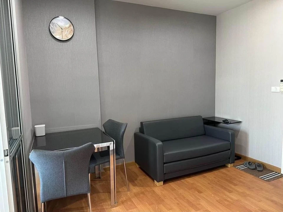 For rent: The President Petchkasem-Bangkhae, 24th floor, fully furnished, very livable. Book now!