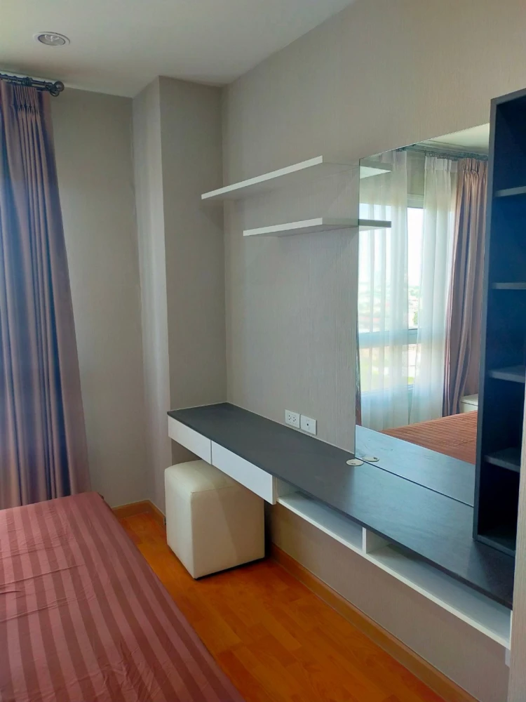 For rent: The President Sathorn – Ratchaphruek, 3rd floor, 14th unit, fully furnished, very livable. Book now!