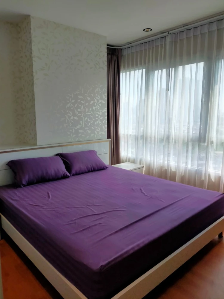 For rent: The President Sathorn – Ratchaphruek, 3rd floor, 14th unit, fully furnished, very livable. Book now!