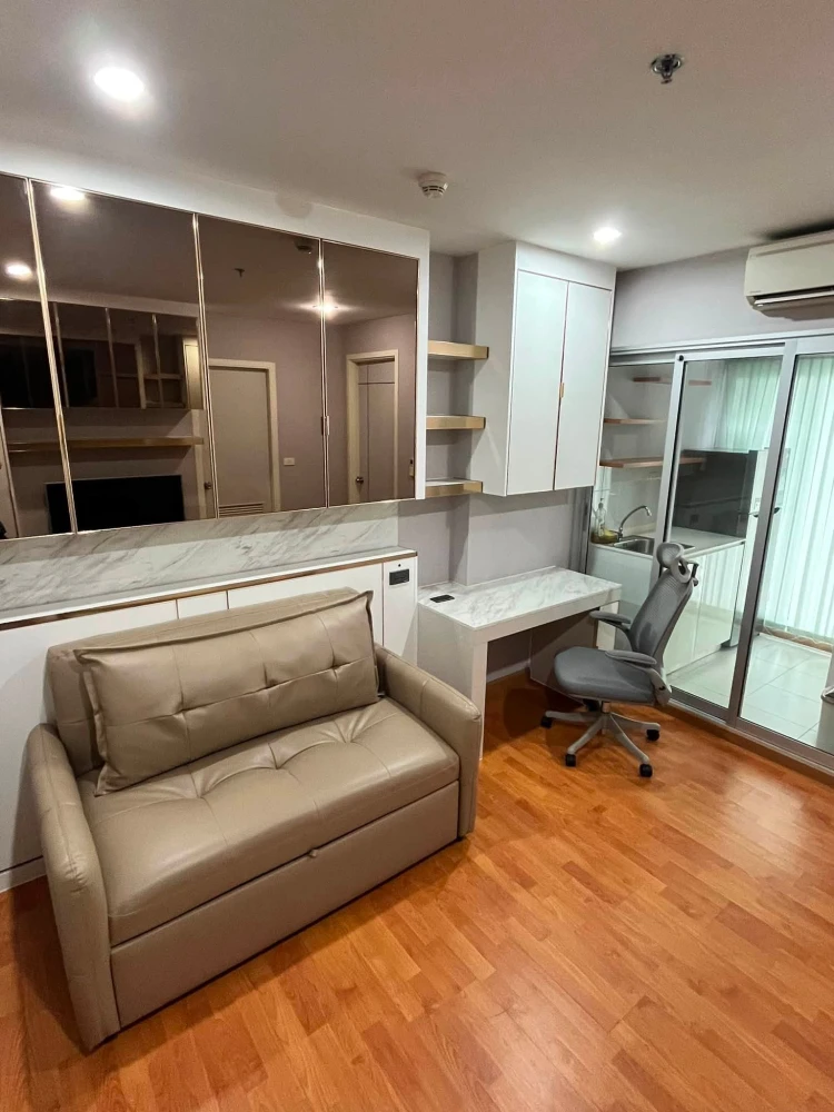 For rent: The President Sathorn–Ratchaphruek 3. Spacious rooms with ample living space and complete amenities. Book now!