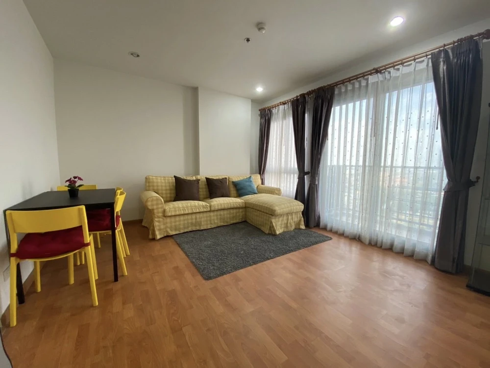 For rent: The President Sathorn-Ratchapruek 2, spacious rooms, lots of usable space, great price, hurry and reserve now!