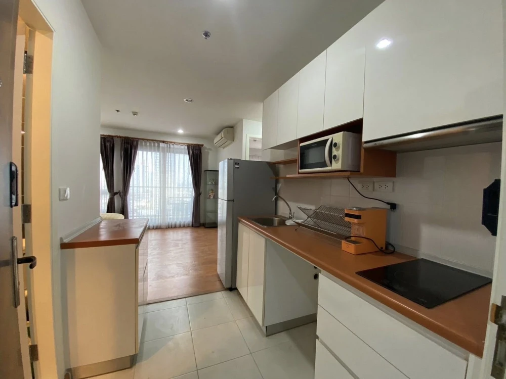 For rent: The President Sathorn-Ratchapruek 2, spacious rooms, lots of usable space, great price, hurry and reserve now!