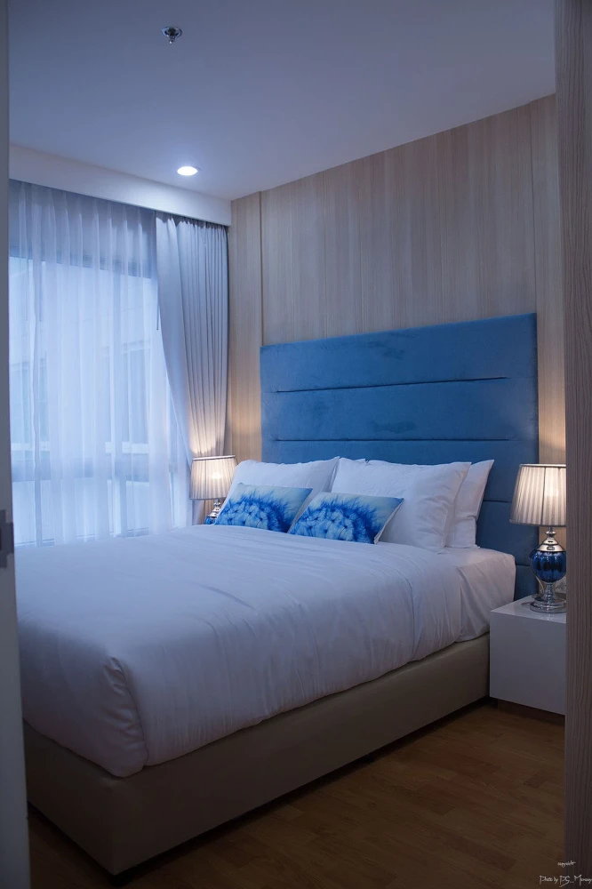 For rent: The President Sathorn-Ratchaphruek. Spacious room with ample living space. Fully furnished with appliances. Book now!