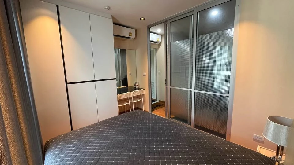 For Rent: The President Phetkasem-Bang Khae. Spacious, comfortable, and airy unit. Fully furnished and ready to move in!