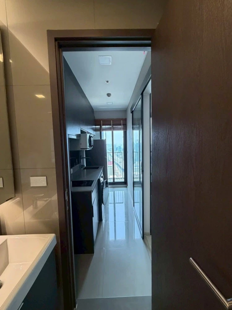 ให้เช่า The Privacy Jatujak 1 ห้องนอน 1 ห้องน้ำ ตกแต่งครบครันบิ้วอินอย่างดี พลาดแล้วจะเสียใจ