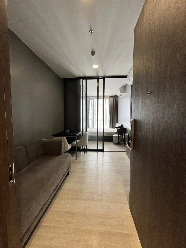 For rent: The Privacy Jatujak, 1 bedroom, 1 bathroom. Fully furnished and equipped with appliances. Don't miss this great opportunity!