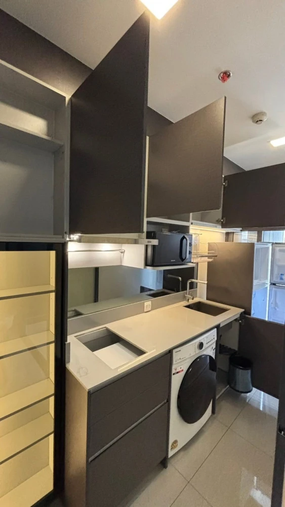 For rent: The Privacy Jatujak, 1 bedroom, fully furnished, beautiful high-floor view, unblocked. Just bring your suitcase and move in!