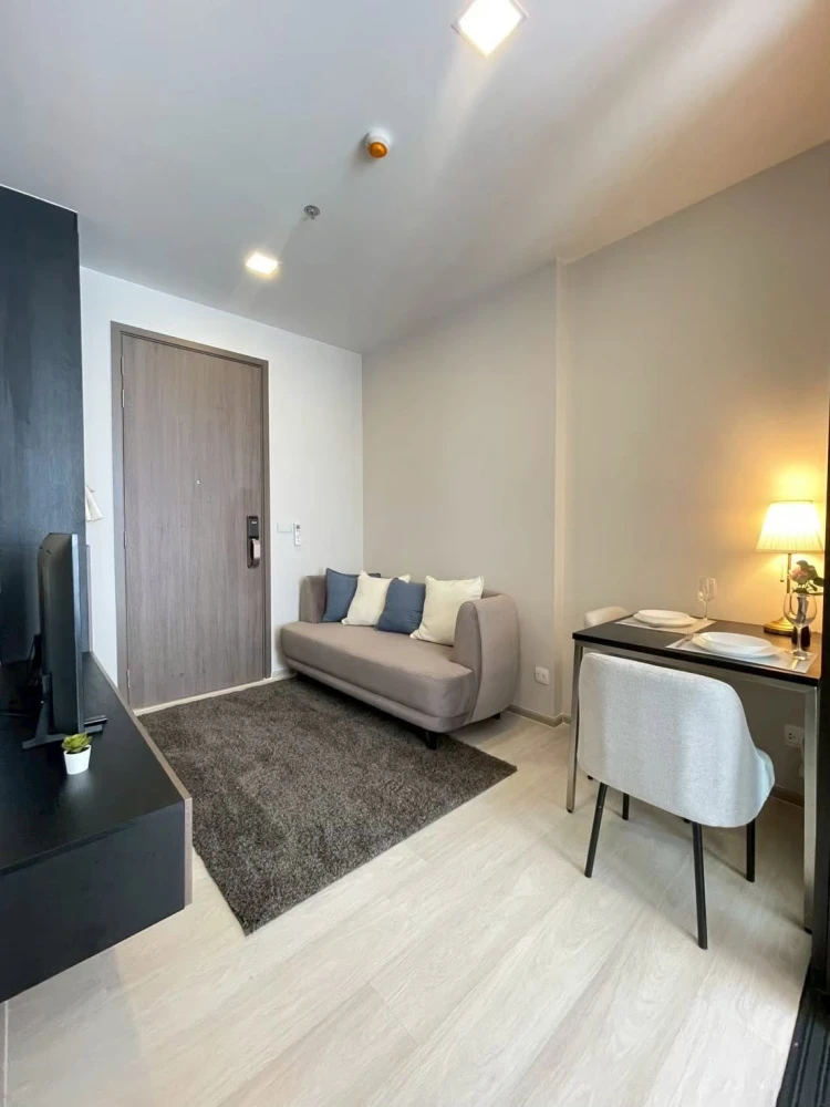 For rent: The Privacy Jatujak, 29th floor. Unobstructed view from a high floor. Separate kitchen with balcony. Fully furnished and equipped with appli