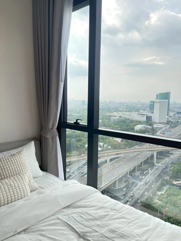 For rent: The Privacy Jatujak, 29th floor. Unobstructed view from a high floor. Separate kitchen with balcony. Fully furnished and equipped with appli