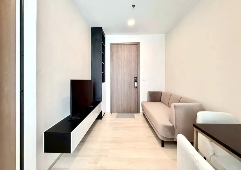 For rent: The Privacy Jatujak, excellent location, fully equipped with amenities. First come, first served.