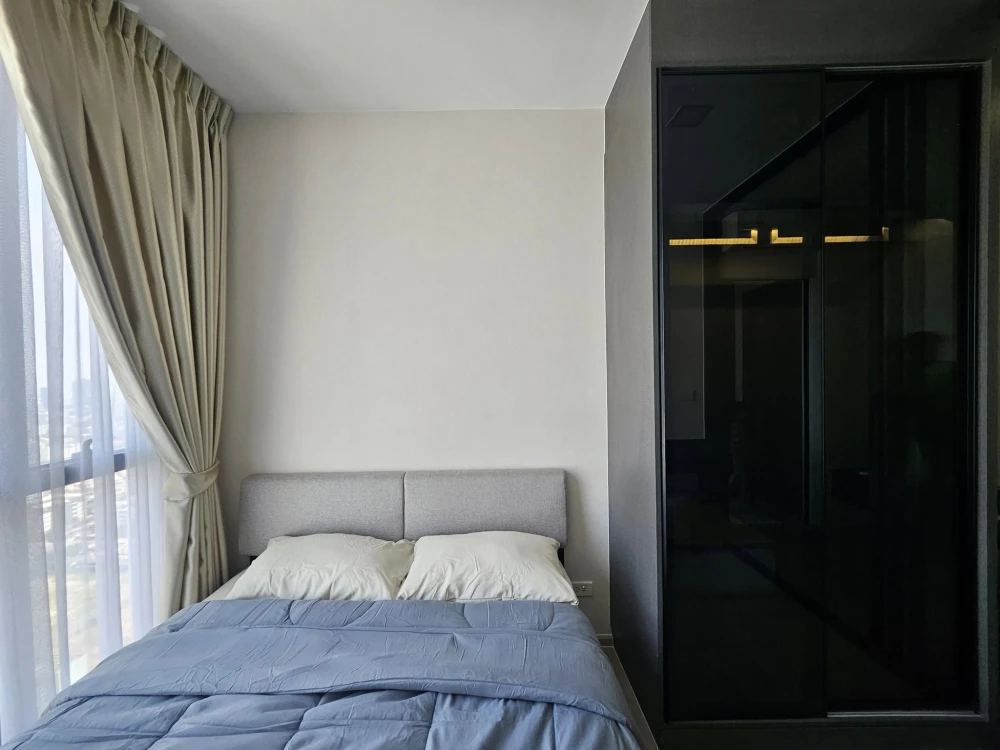 For rent: The Privacy Jatujak, ready to move in, fully furnished, beautiful room, high view, convenient transportation, meets all needs, book now.