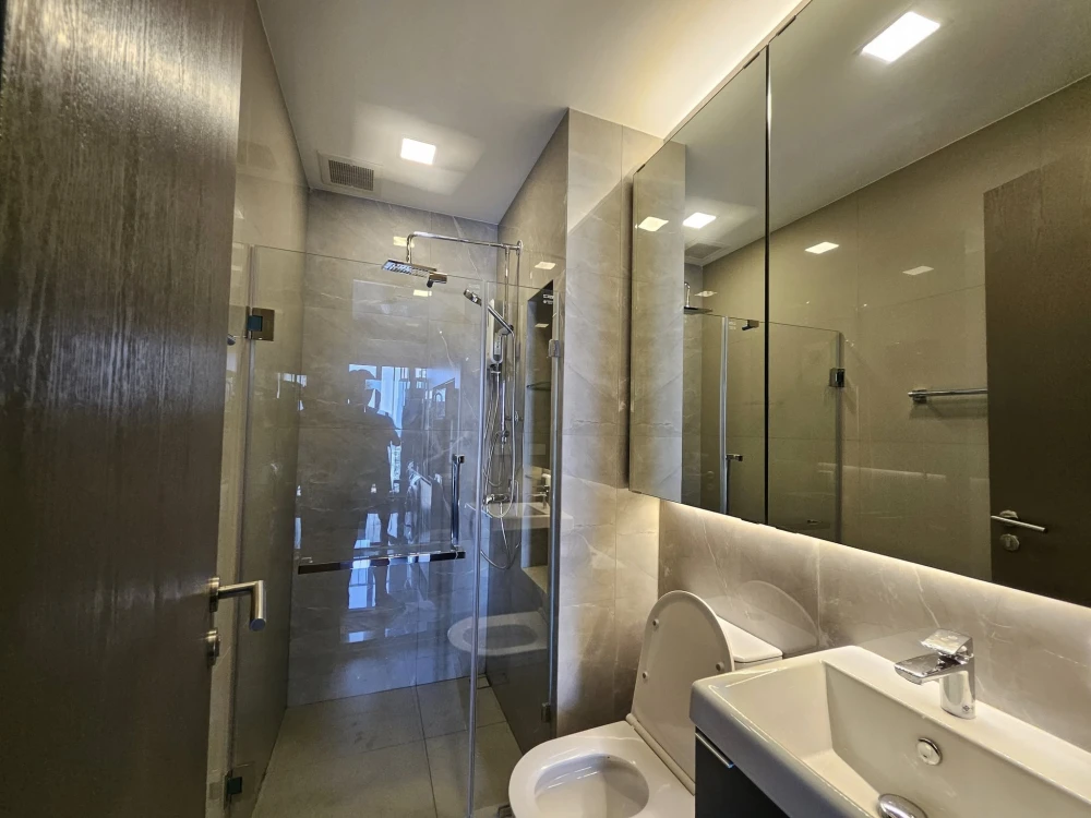 For rent: The Privacy Jatujak, ready to move in, fully furnished, beautiful room, high view, convenient transportation, meets all needs, book now.