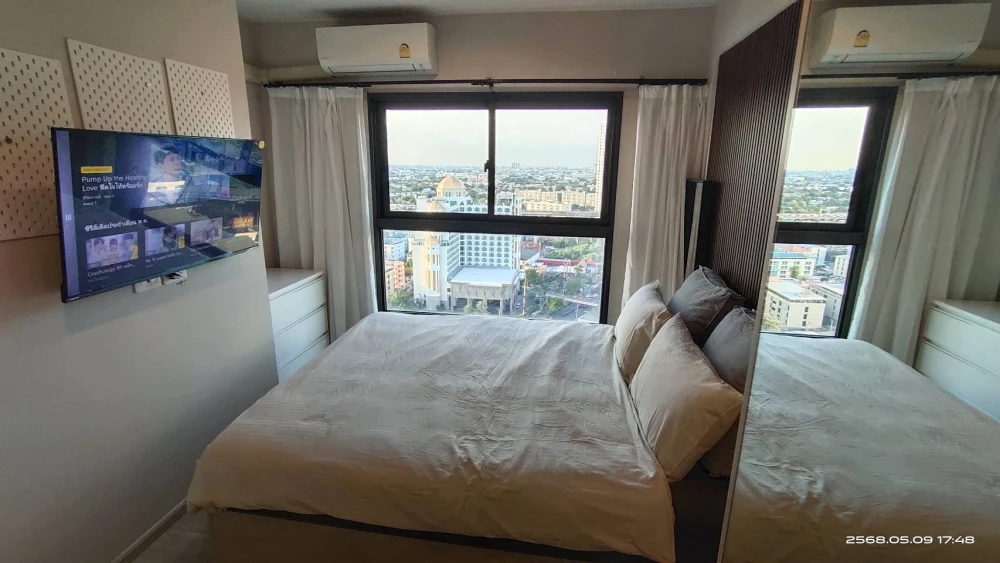 For rent: THE PRIVACY RAMA 9, beautifully decorated room, well-built-in, everything you need here, just bring your bags and move in.