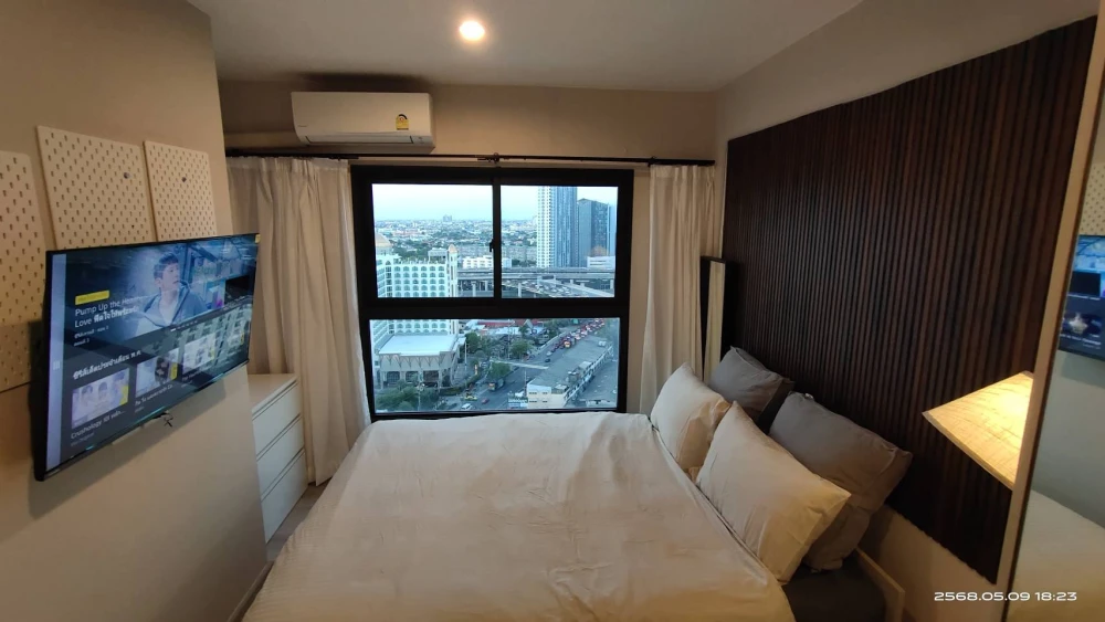 For rent: THE PRIVACY RAMA 9, beautifully decorated room, well-built-in, everything you need here, just bring your bags and move in.