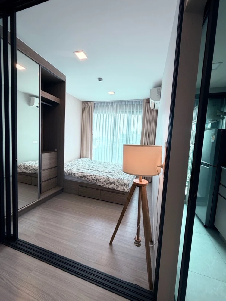 For rent: The Privacy S101, 6th floor, fully furnished. Book now!