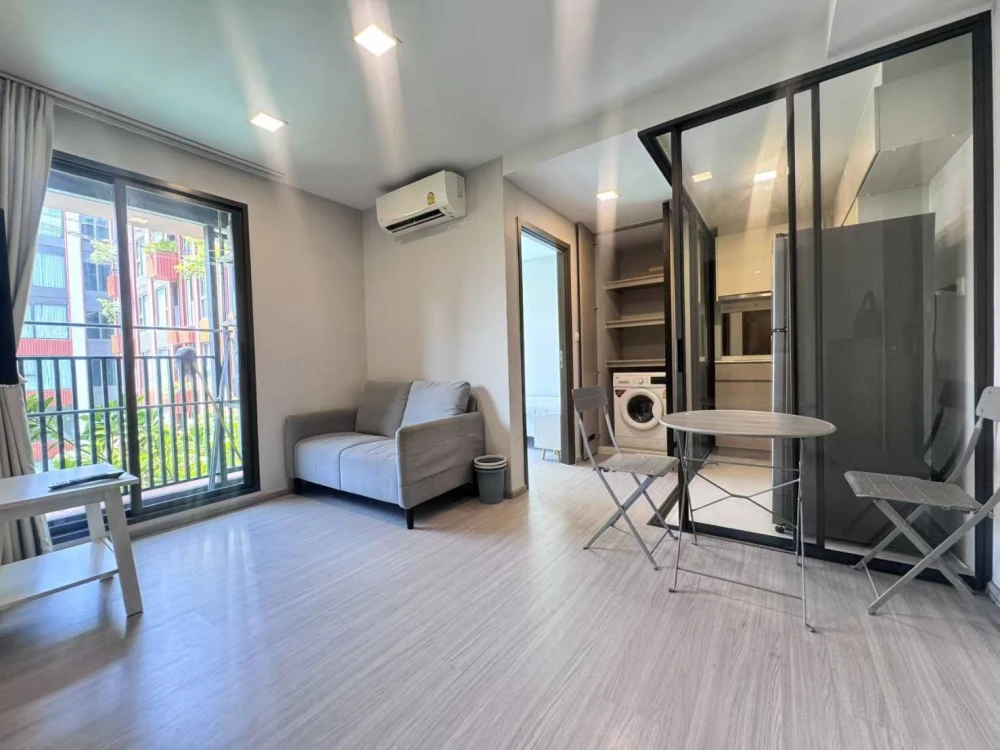 For rent, The Privacy S101, fully furnished room, clean, comfortable, very inviting, good like this, can't book anymore.