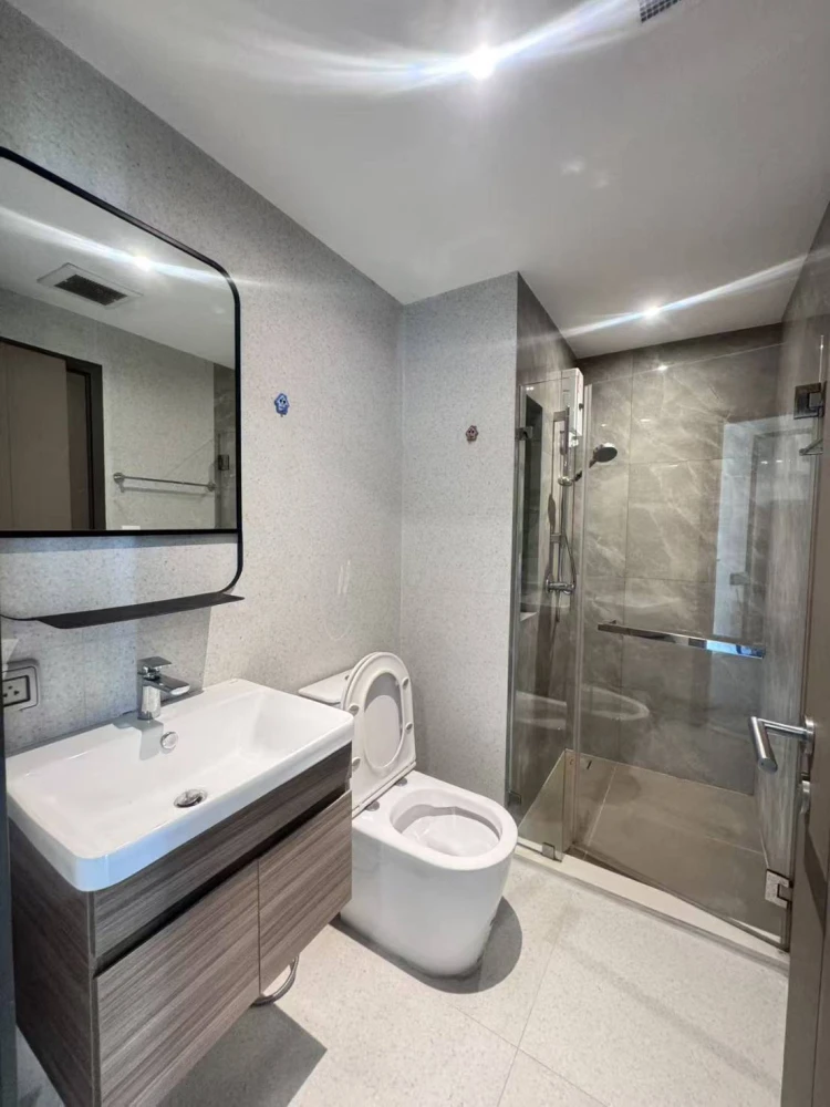 For rent, The Privacy S101, fully furnished room, clean, comfortable, very inviting, good like this, can't book anymore.