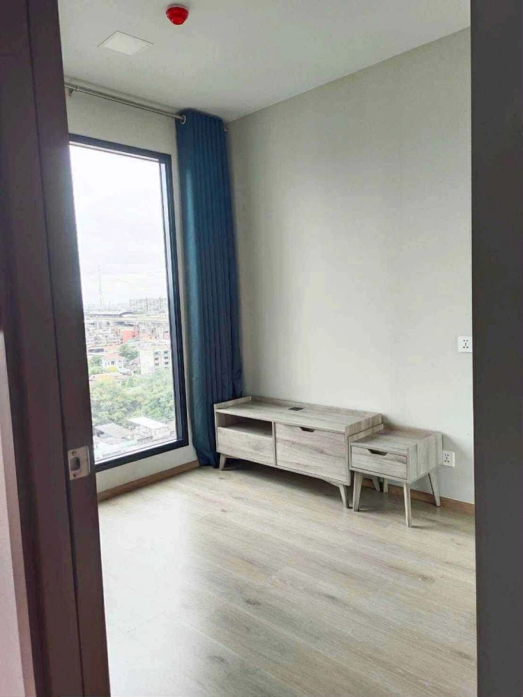 For rent: The Privacy Taopoon Interchange. Nice room with beautiful, unblocked city views. Great location. Book now!