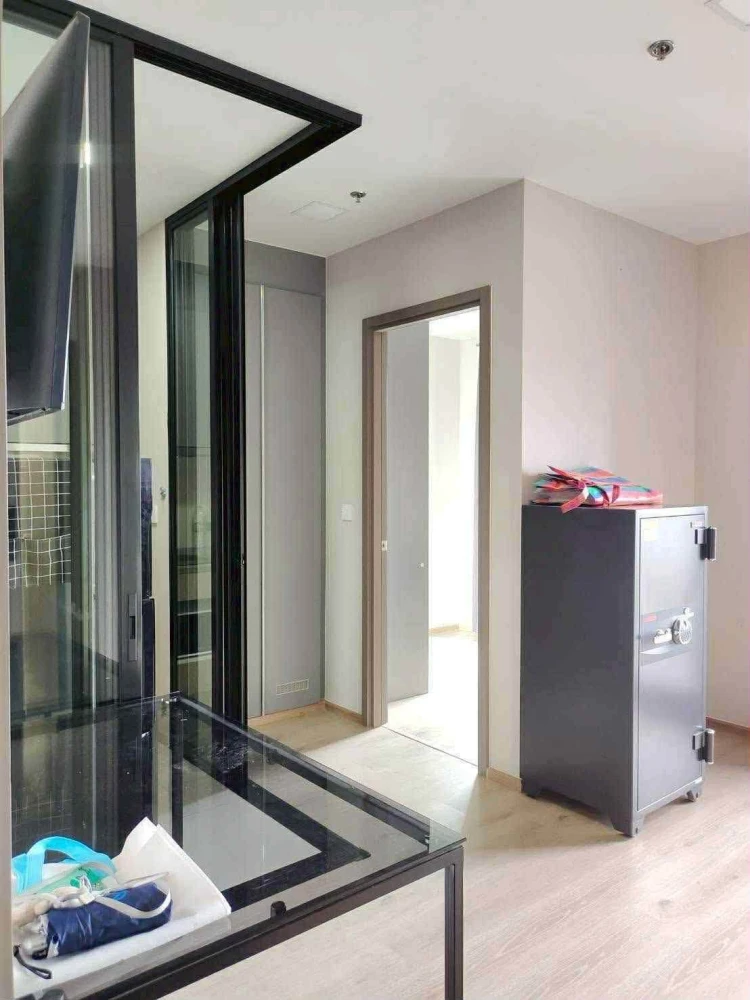 For rent: The Privacy Taopoon Interchange. Nice room with beautiful, unblocked city views. Great location. Book now!