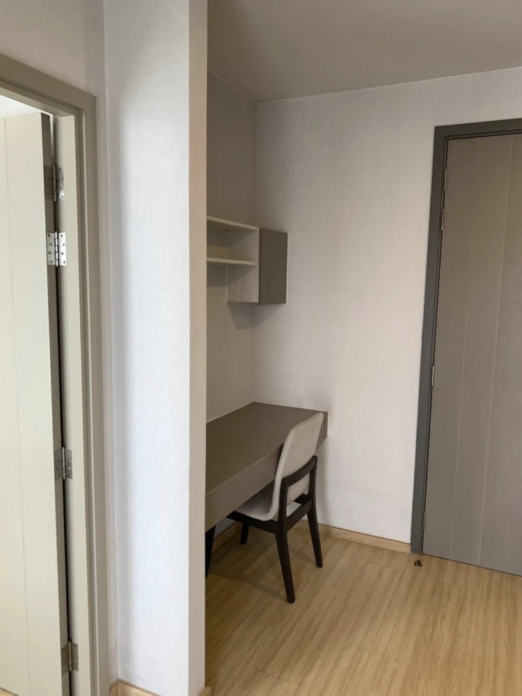 For rent: The Privacy Thaphra Interchang, spacious room with plenty of usable space, comes with complete facilities. Don't miss it!