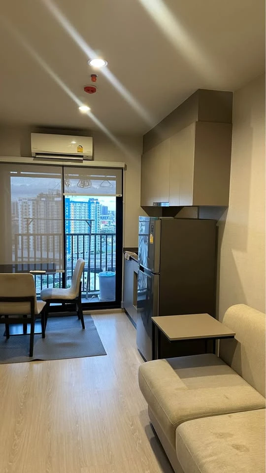 For rent: The Privacy Thapra Interchange, high floor room, ready to move in, fully furnished, hurry and reserve now!