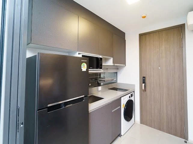 For rent: The Privacy Chatuchak, ready to move in, corner room, Chatuchak Park view, high floor, great deal, hurry and reserve now!!!
